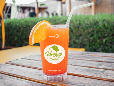 玻璃瓶水瓶饮料瓶罐子样机