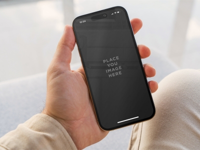 苹果iPhone14Pro手机屏幕UI界面使用场景展示样机智能贴图PSD设计素材