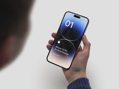 手持iphone14pro手机屏幕界面UI展示场景样机智能贴图PSD设计素材