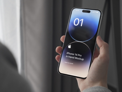 手持iphone14pro手机屏幕界面UI展示场景样机智能贴图PSD设计素材