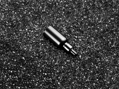 护肤品瓶子滴灌小黑瓶包装展示样机高端