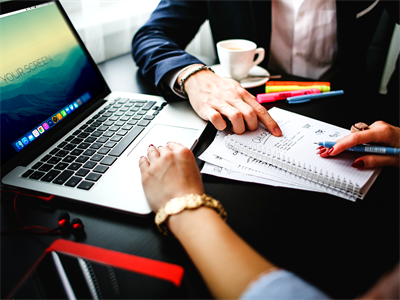 电脑屏幕样机WEB界面样机电脑场景