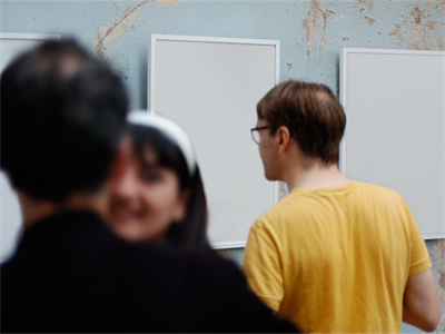 毕业设计艺术画展样机贴图场景效果图橱窗海报广告提案PS设计素材