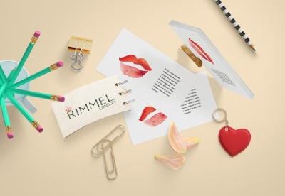 女性场景温馨背景鲜花花朵花瓣素材卡片信纸