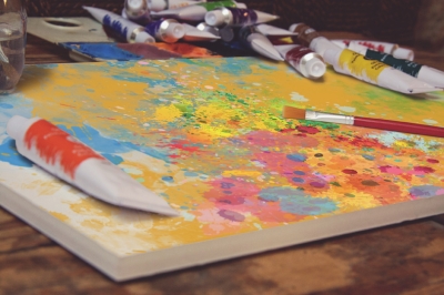 绘画场景绘画样机画笔画板油彩油画彩笔logo样机