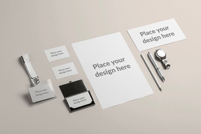 整套VI样机：服饰T恤，名片，卡片，纸张工作证