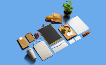 整套6款餐饮品牌VI样机菜单文件夹记事本胡萝卜道具尖刀名片卡片信封西兰花樱桃咖啡杯打包带牛皮纸袋