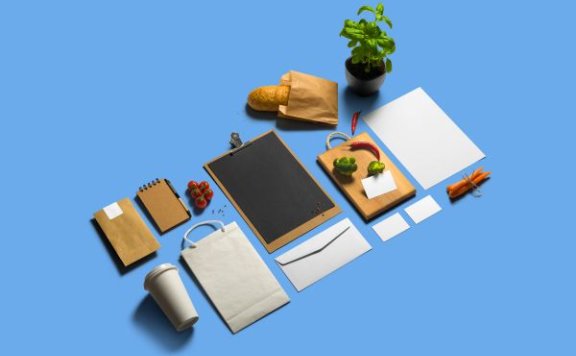 整套6款餐饮品牌VI样机菜单文件夹记事本胡萝卜道具尖刀名片卡片信封西兰花樱桃咖啡杯打包带牛皮纸袋