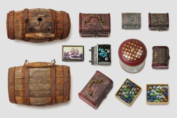 复古免抠素材酒桶生锈酒桶玻璃弹珠复古盒子藏宝箱